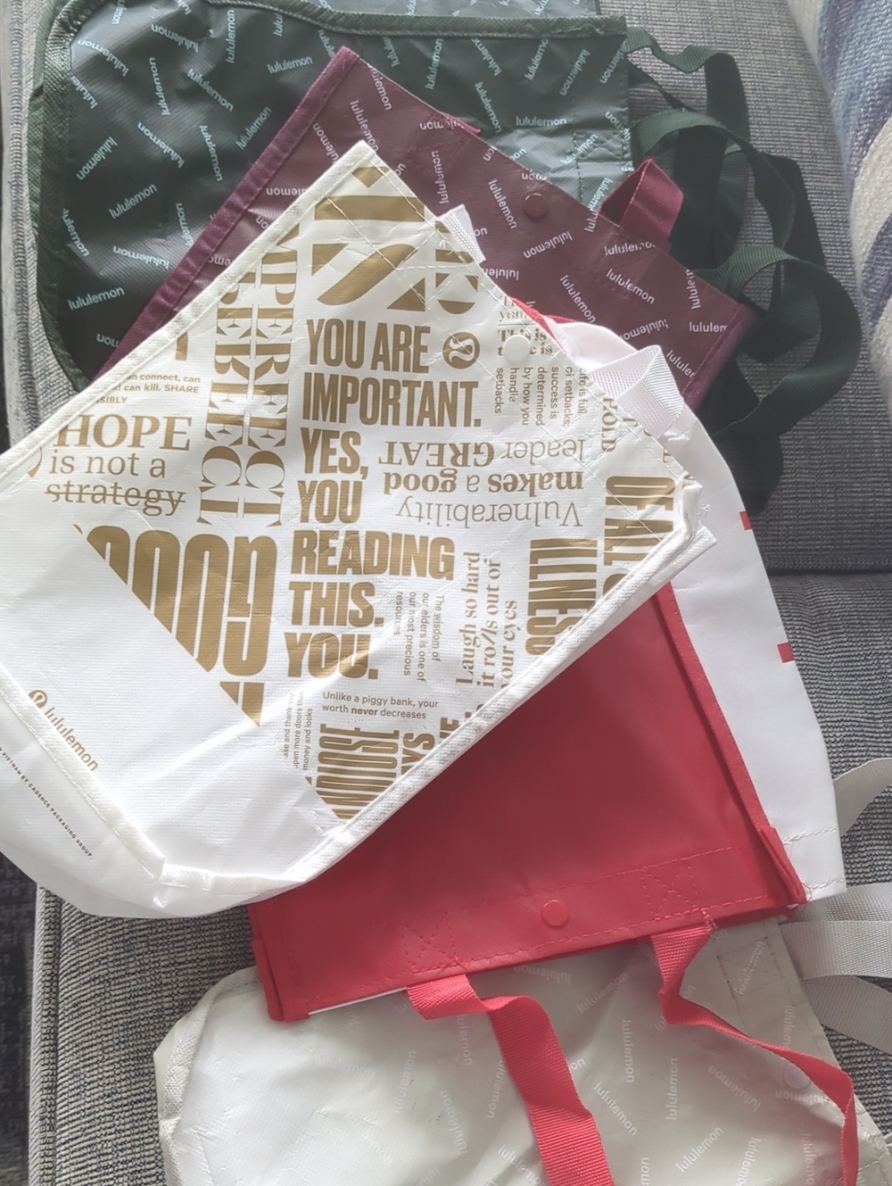6 Lululemon Reusable Totes